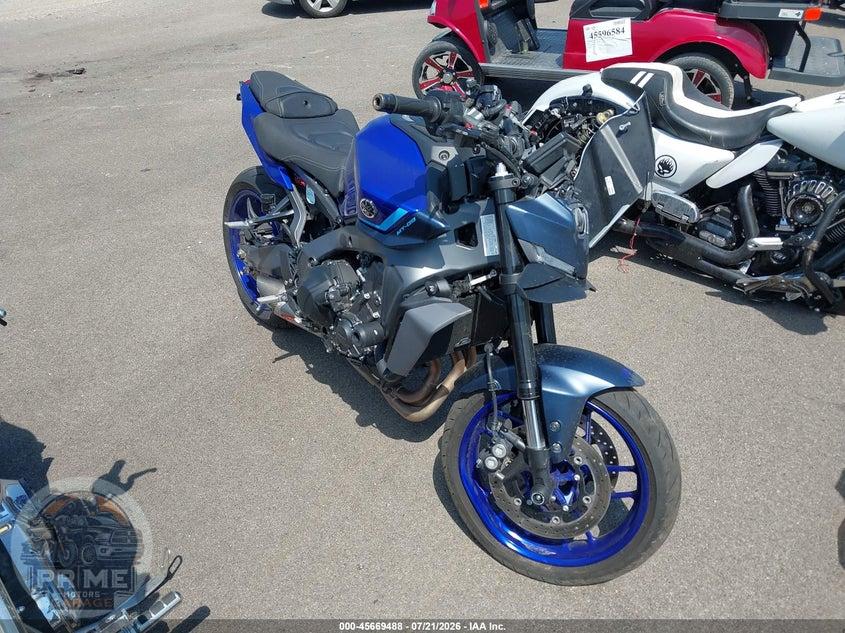 2024 YAMAHA MT09 — фото 1