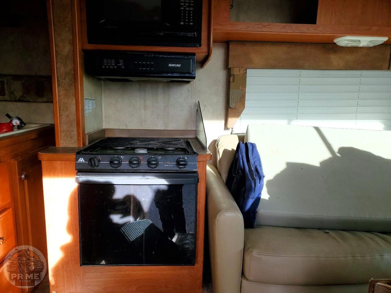 2009 WORKHORSE MOTORHOME — фото 5