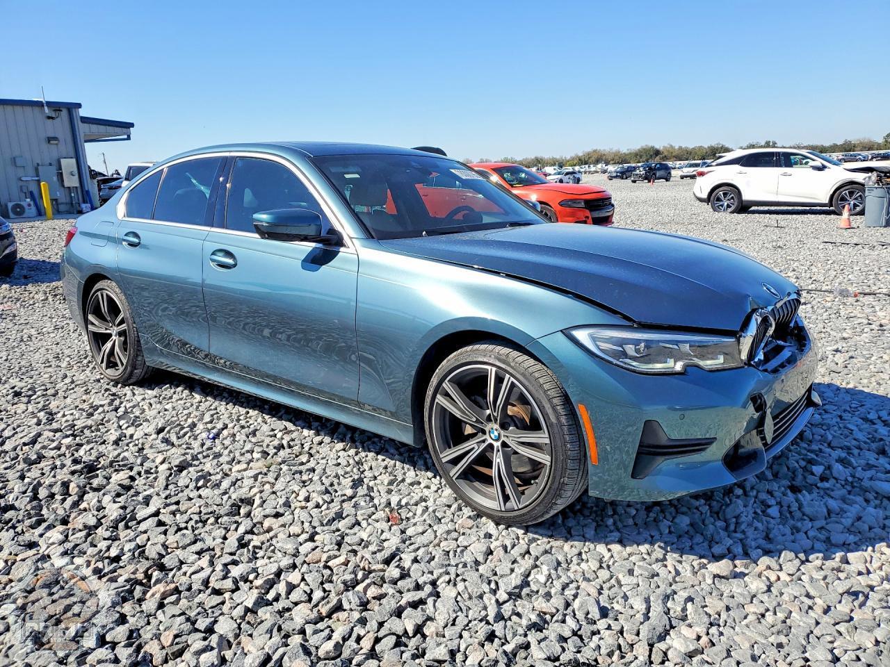 2021 BMW 3 SERIES — фото 4