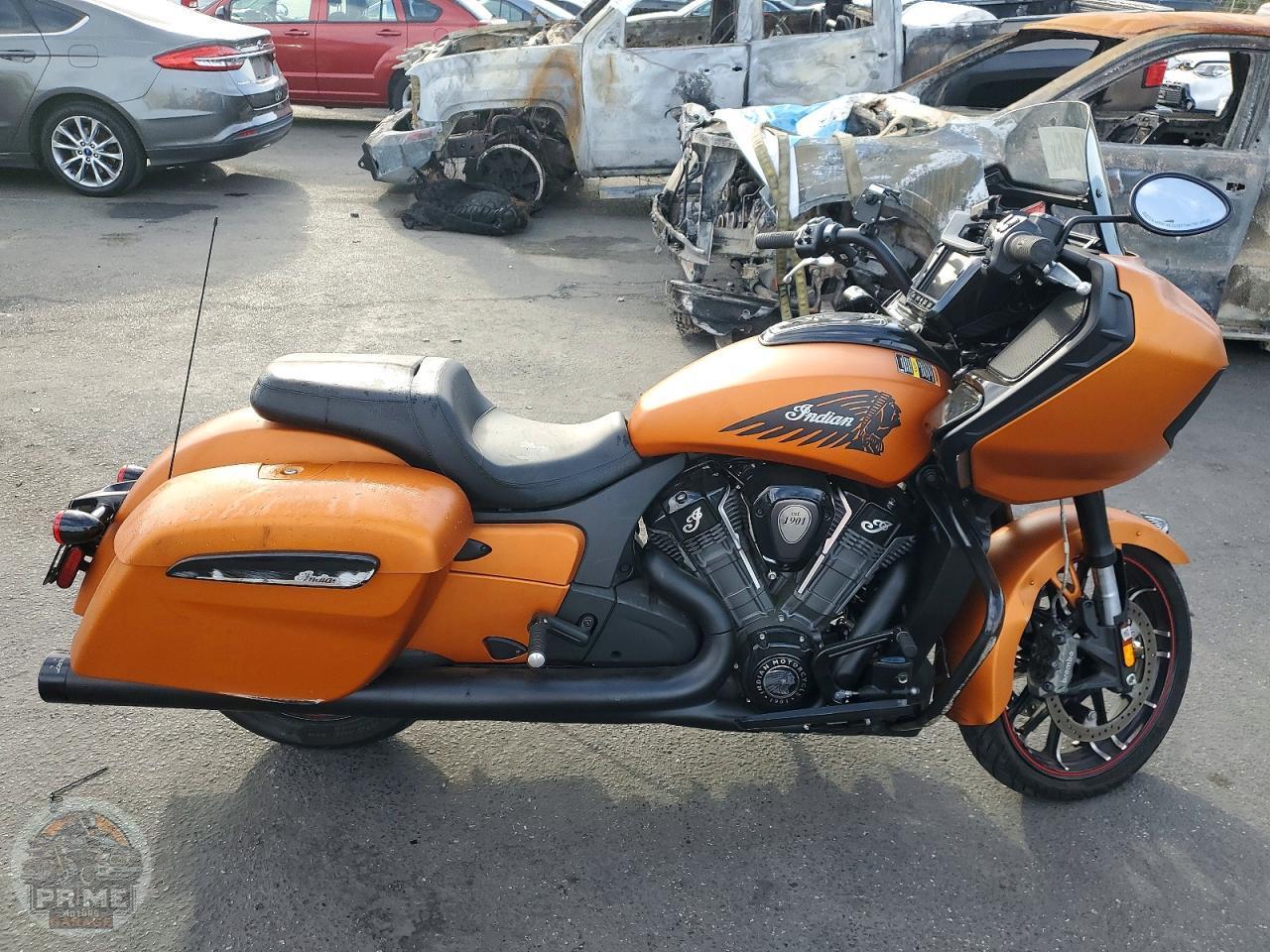 2023 INDIAN MOTORCYCLE CO. CHALLENGER — фото 1