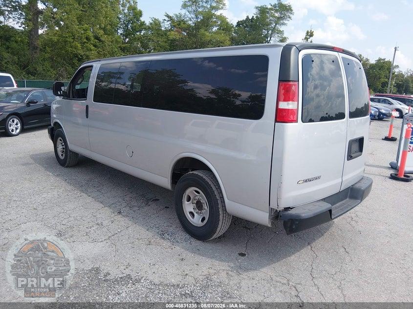 2020 CHEVROLET EXPRESS PASSENGER RWD 3500 EXTENDED WHEELBASE LS — фото 3