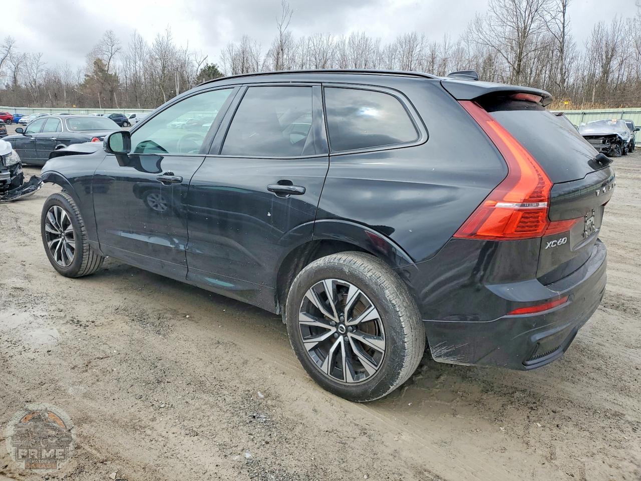 2024 VOLVO XC60 — фото 2