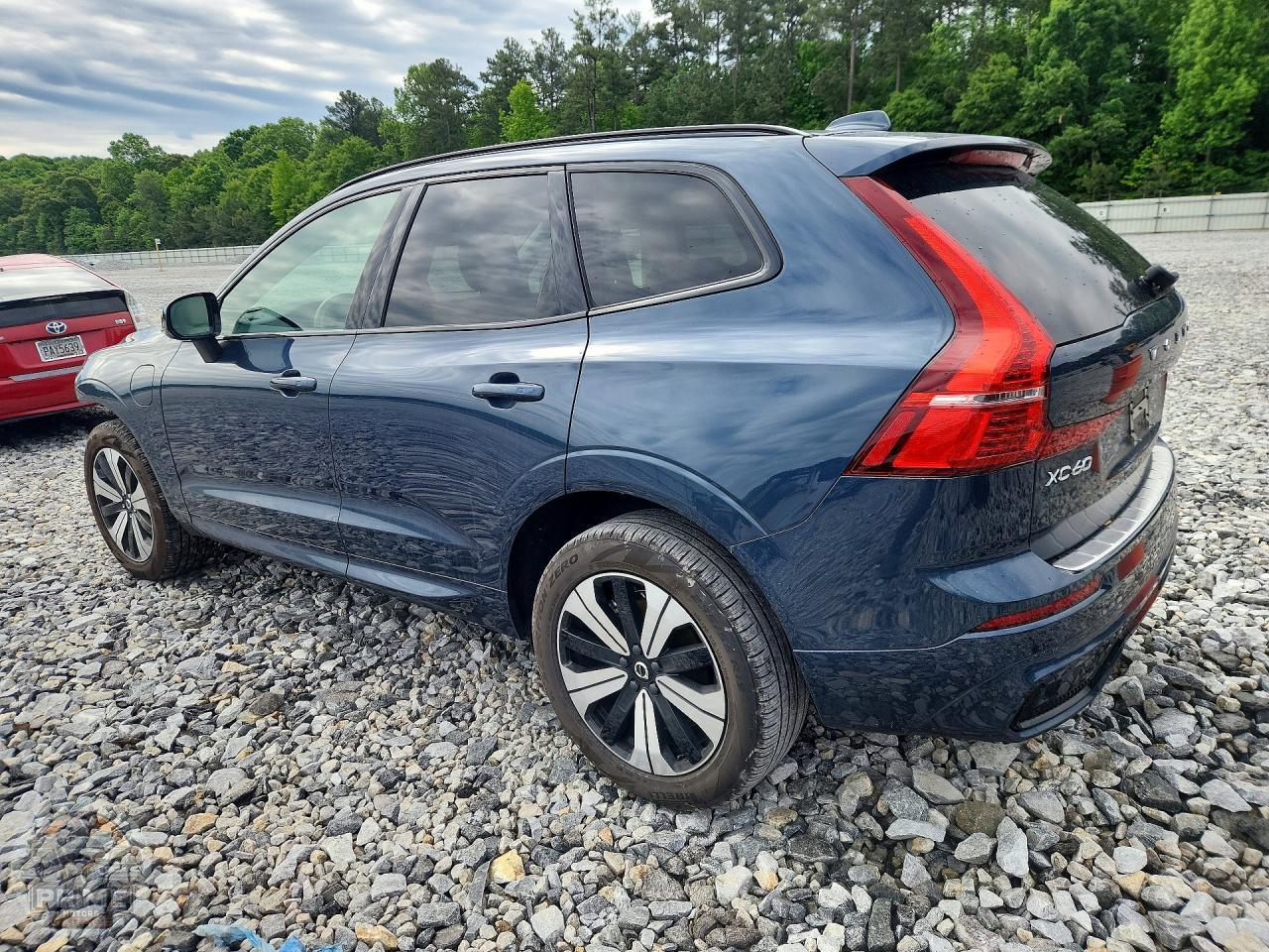 2024 VOLVO XC60 — фото 2