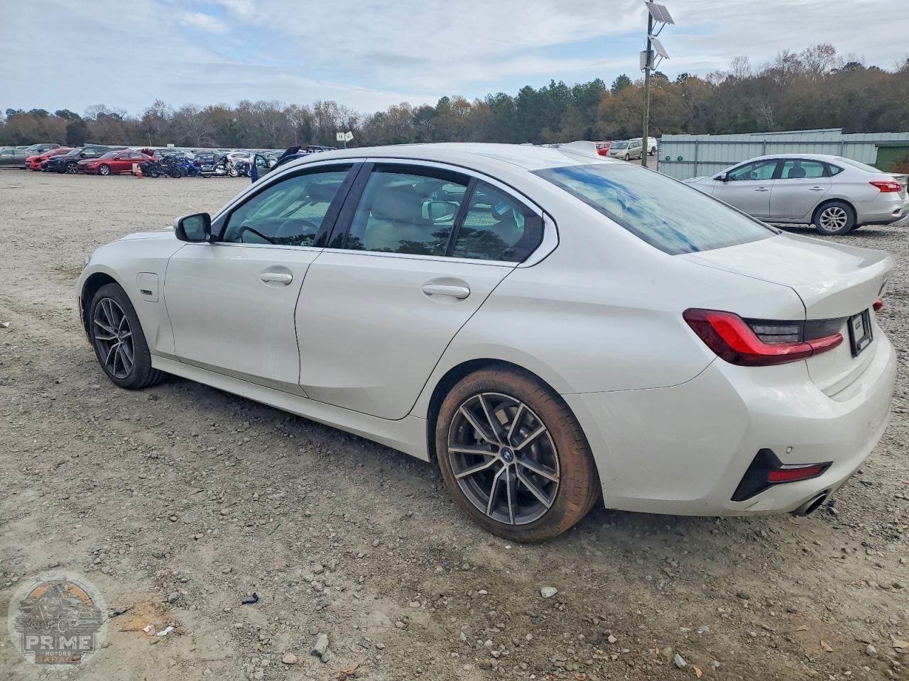 2022 BMW 3 SERIES — фото 2