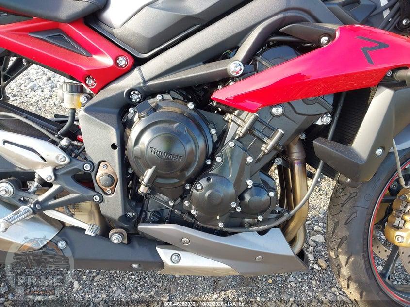 2016 TRIUMPH MOTORCYCLE STREET TRIPLE R/ABS — фото 8