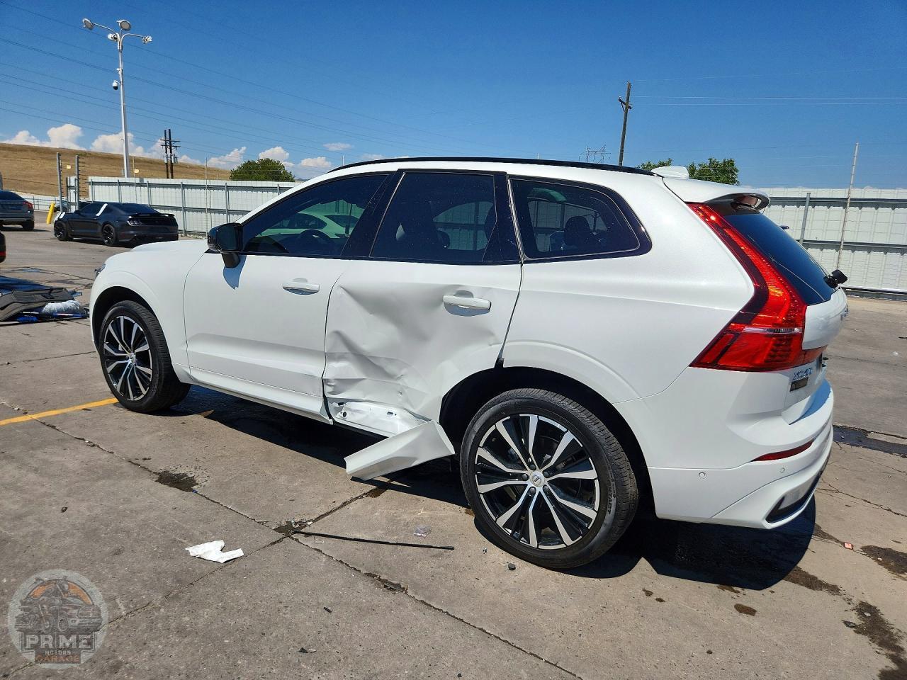 2025 VOLVO XC60 — фото 1