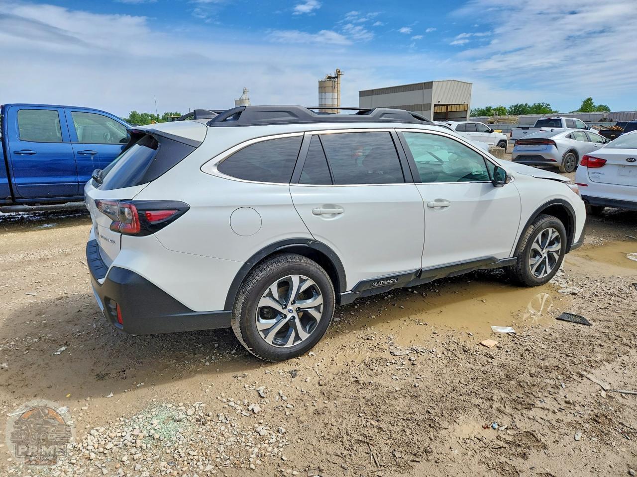 2022 SUBARU OUTBACK — фото 3
