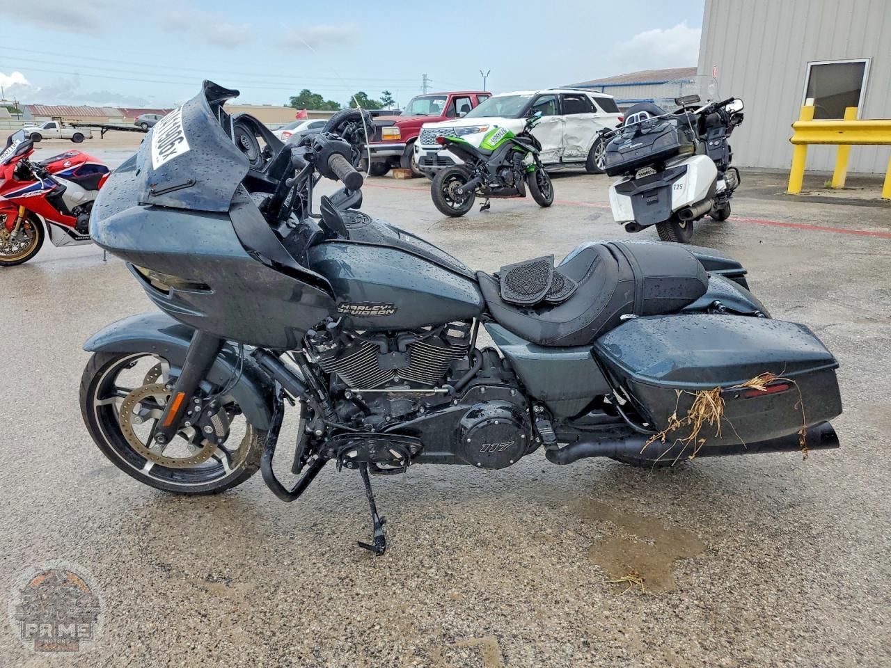 2025 HARLEY-DAVIDSON FLTRX (ROAD GLIDE, ROAD GLIDE CUSTOM) — фото 3