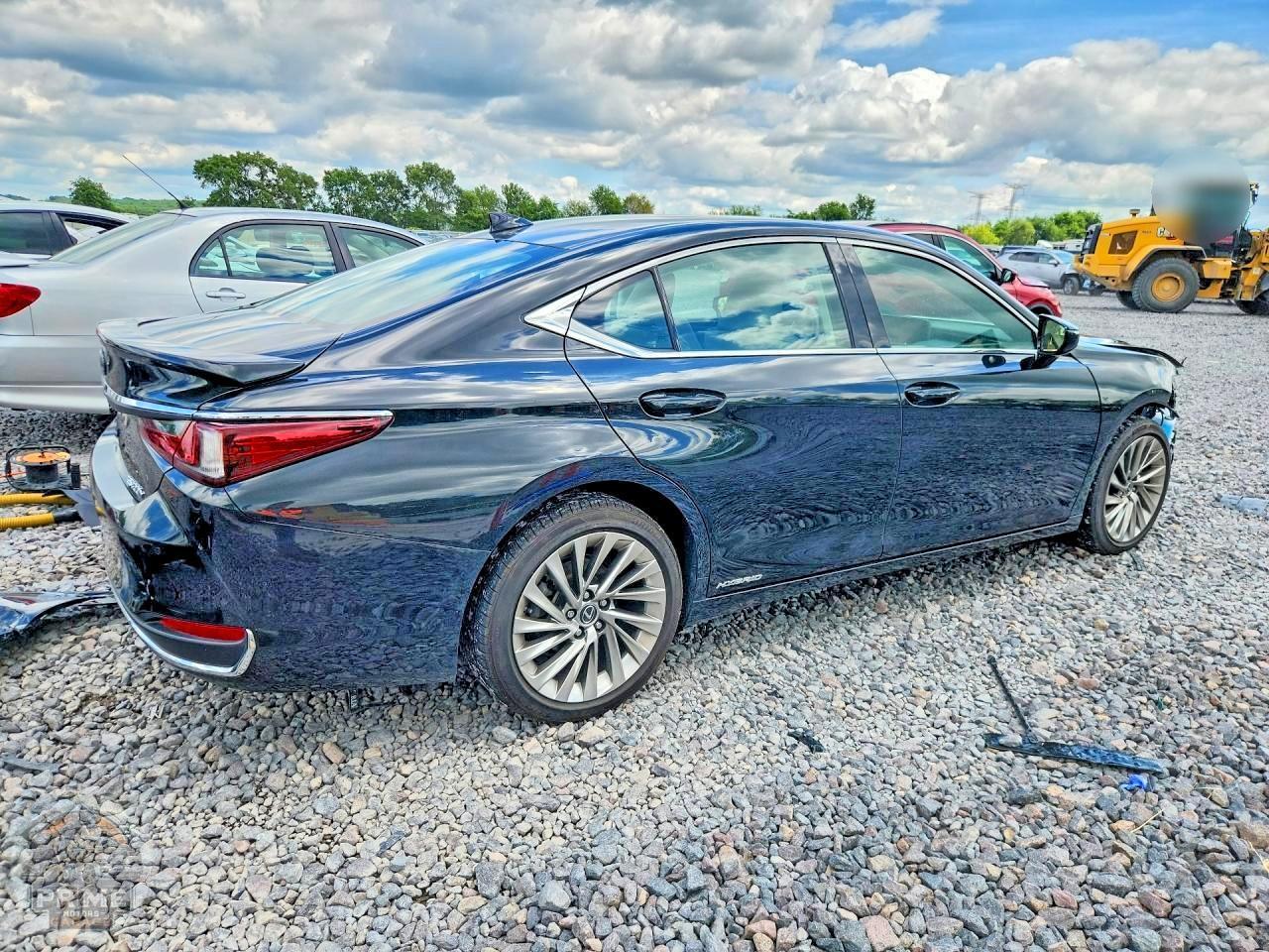 2021 LEXUS ES — фото 3