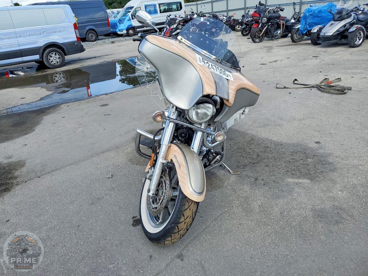2006 YAMAHA XVS1100 — фото 2