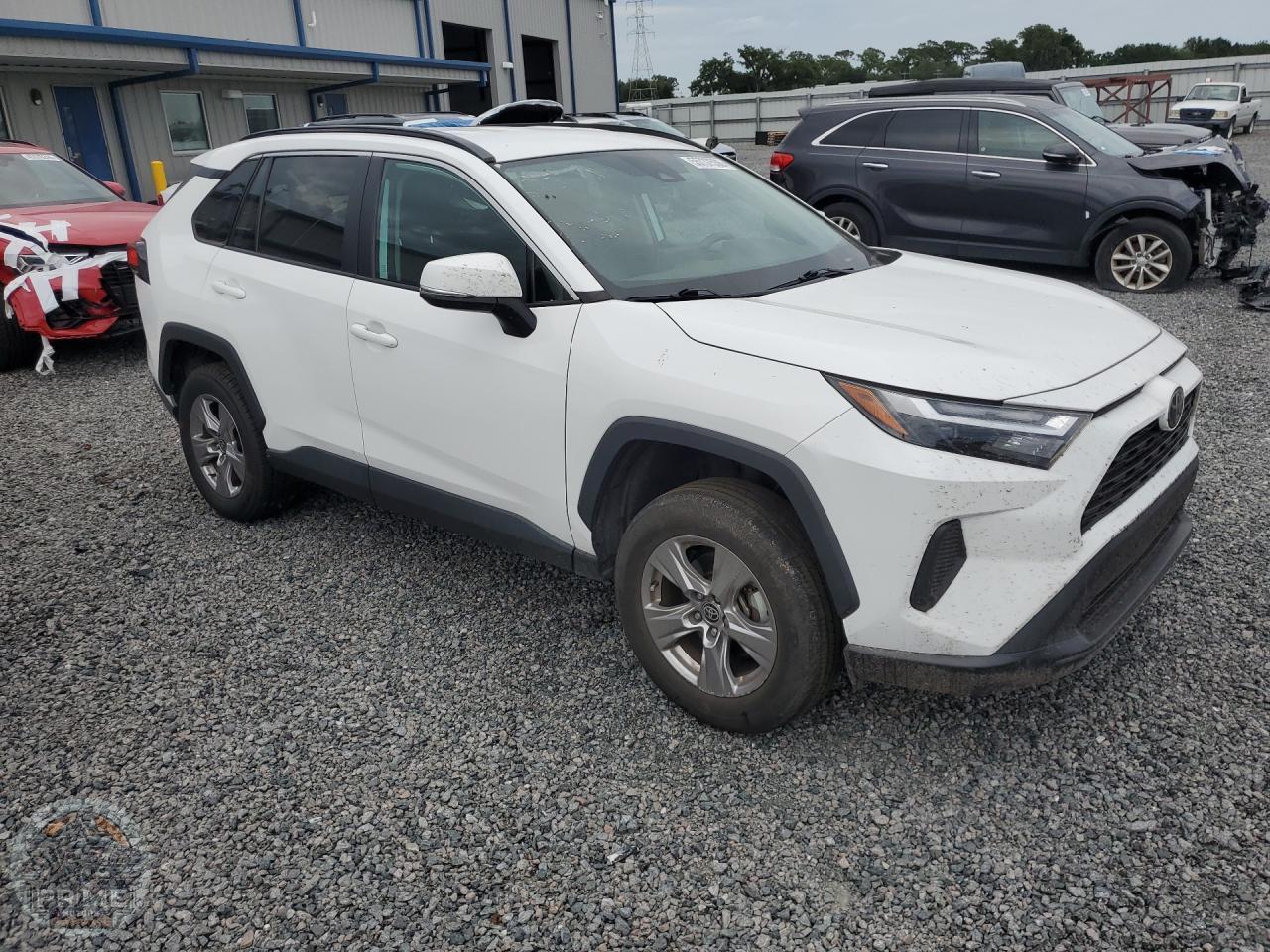 2023 TOYOTA RAV4 — фото 4