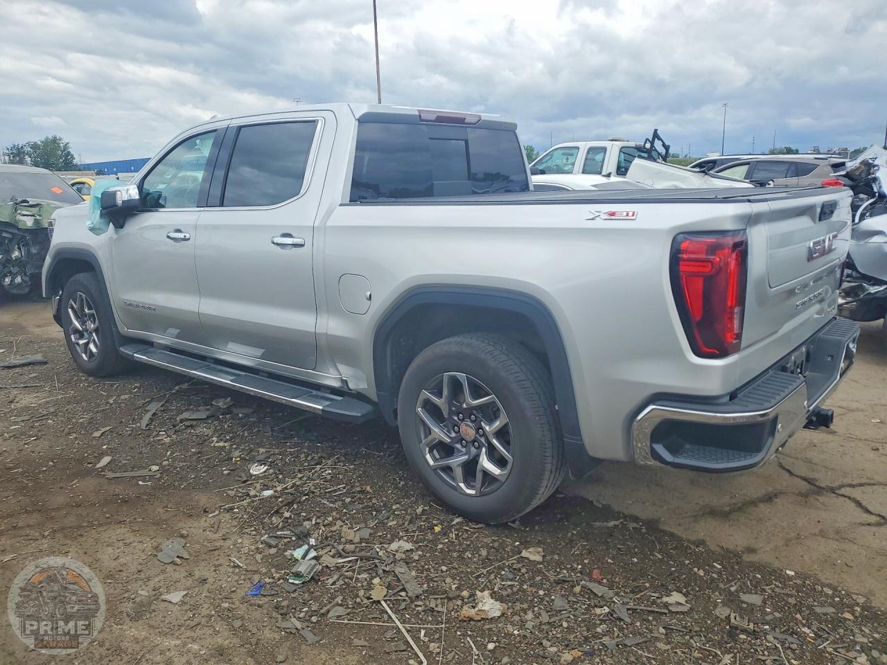 2022 GMC SIERRA — фото 2