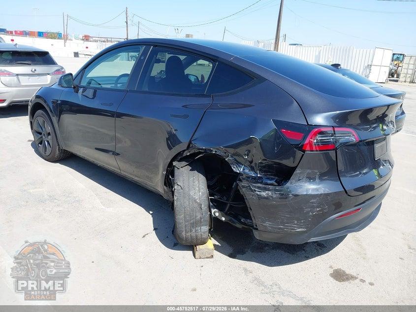 2024 TESLA MODEL Y LONG RANGE DUAL MOTOR ALL-WHEEL DRIVE — фото 3
