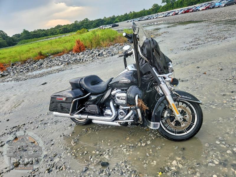 2019 HARLEY-DAVIDSON FLHTCU (ULTRA CLASSIC ELECTRA GLIDE) — фото 1