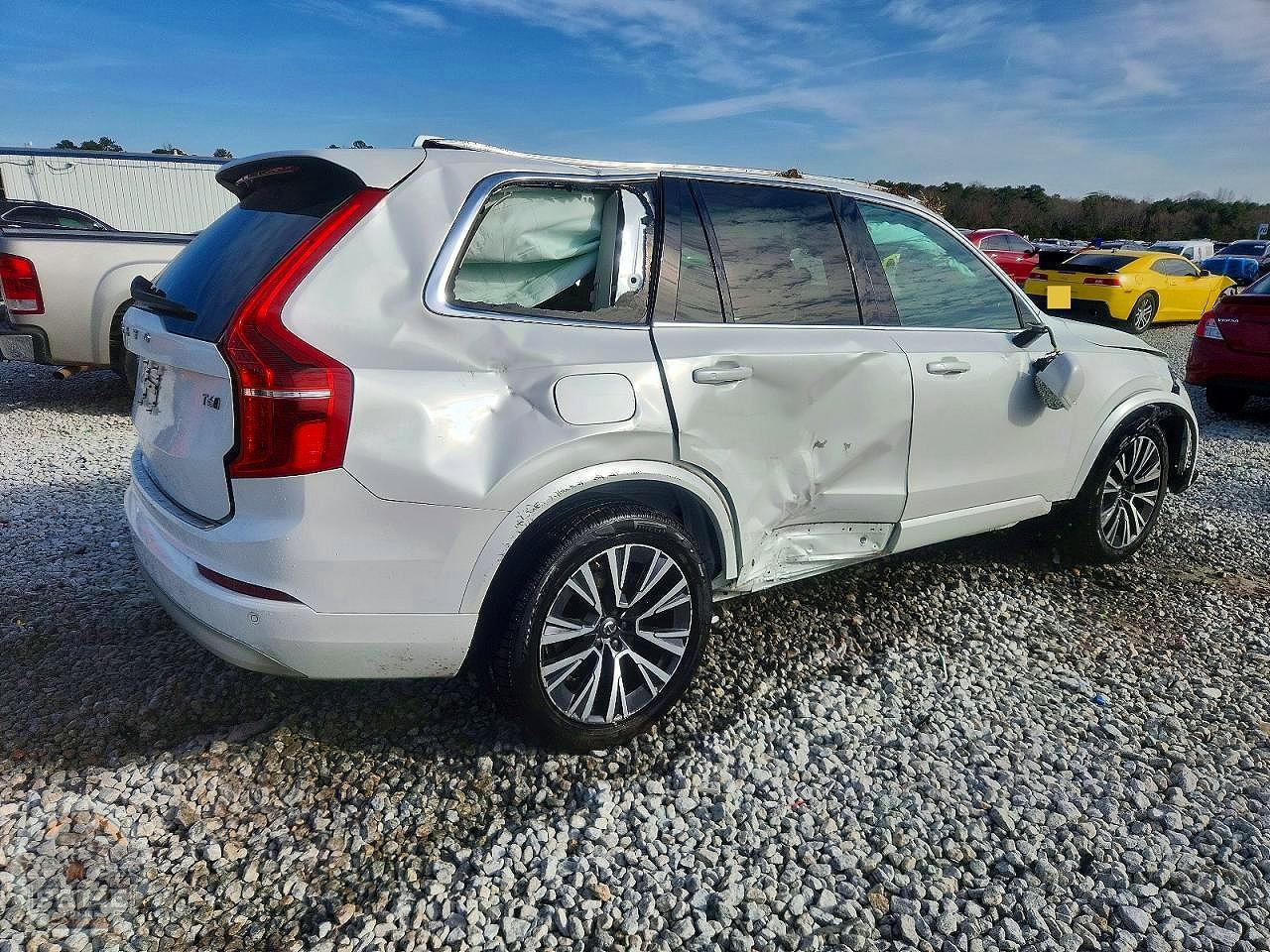 2022 VOLVO XC90 — фото 3