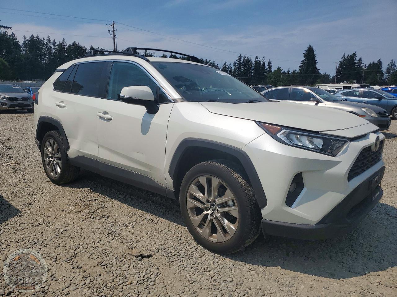 2021 TOYOTA RAV4 — фото 4