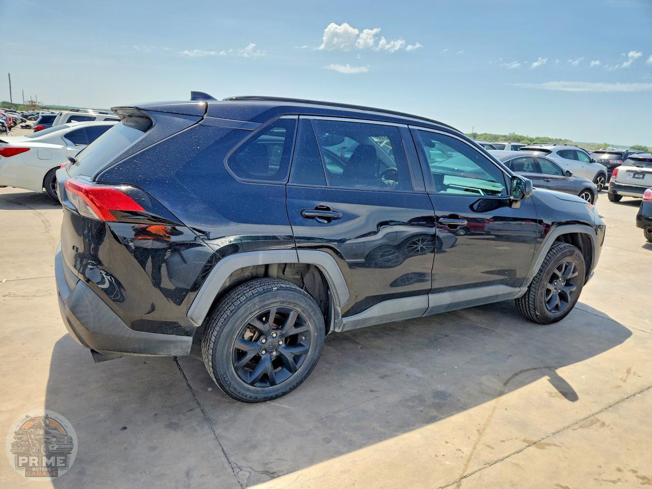 2021 TOYOTA RAV4 — фото 3