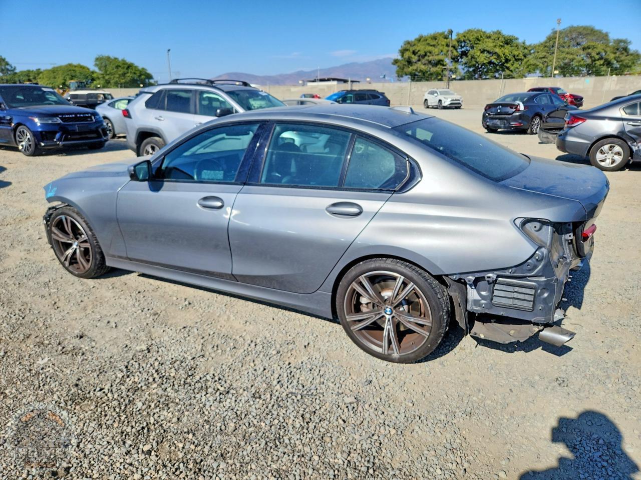 2023 BMW 3 SERIES — фото 2