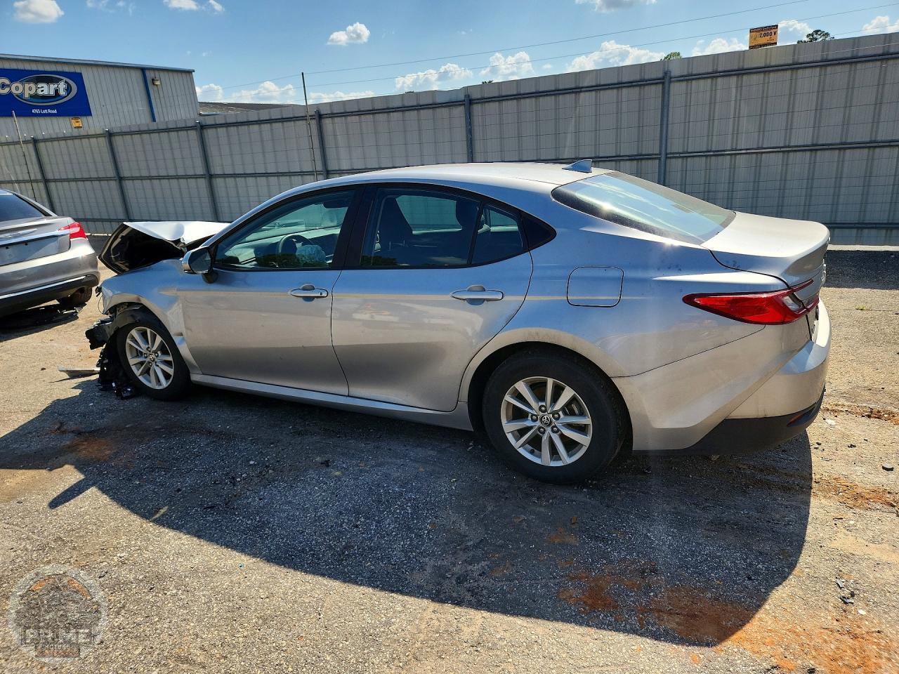 2025 TOYOTA CAMRY — фото 2