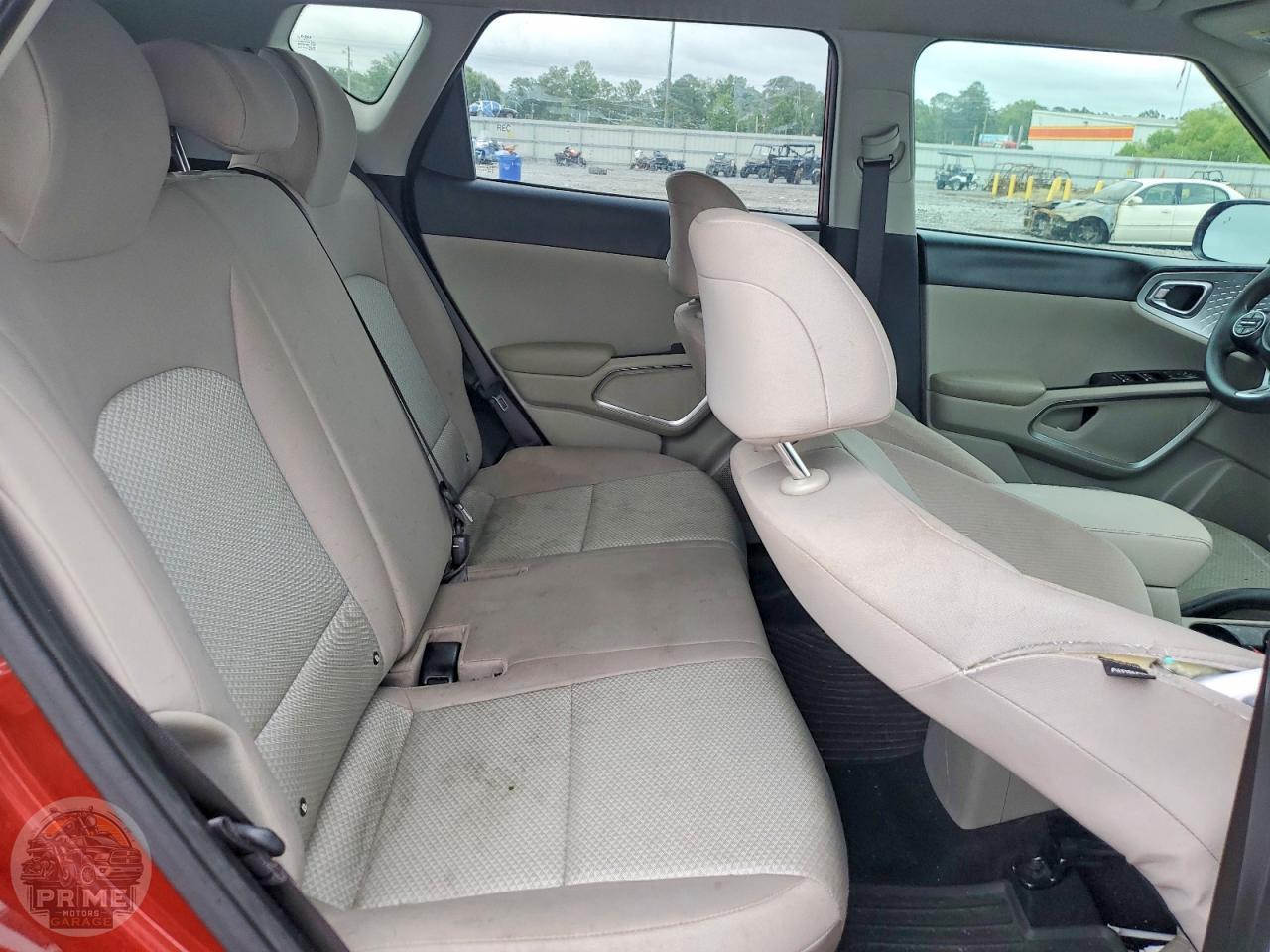 2025 KIA SOUL — фото 10