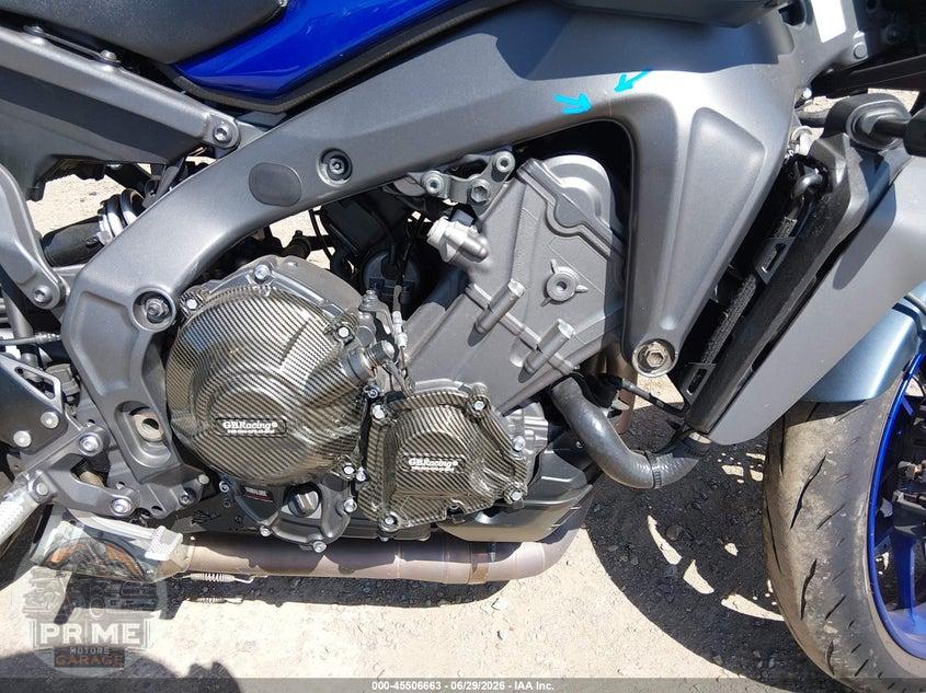 2025 YAMAHA MT09 C — фото 8
