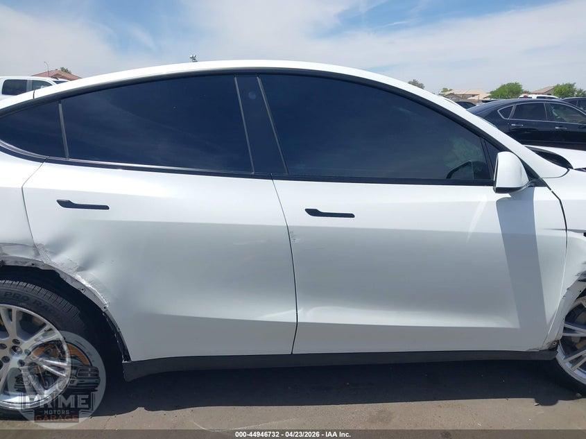 2022 TESLA MODEL Y LONG RANGE DUAL MOTOR ALL-WHEEL DRIVE — фото 12