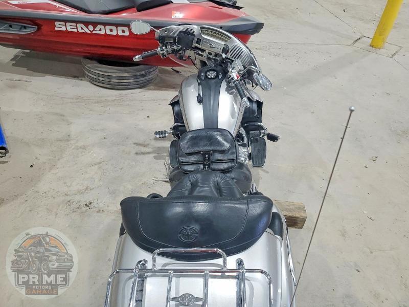 2005 YAMAHA XVZ13 — фото 6