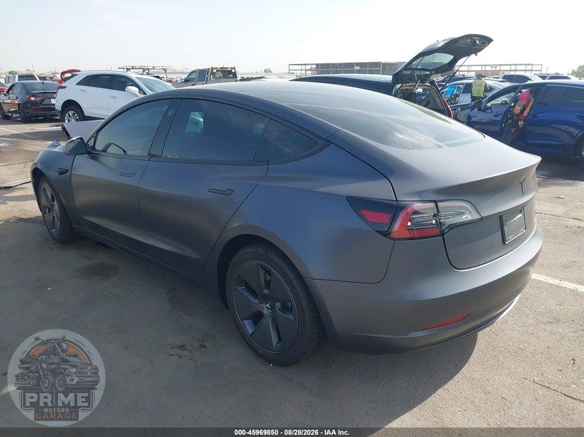 2023 TESLA MODEL 3 REAR-WHEEL DRIVE — фото 3