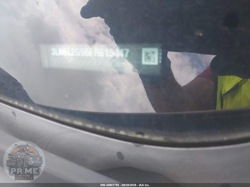 2015 LINCOLN MKZ — фото 16