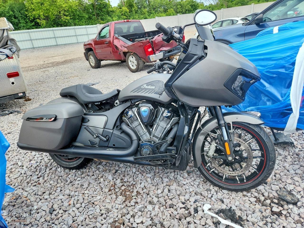 2023 INDIAN MOTORCYCLE CO. CHALLENGER — фото 1