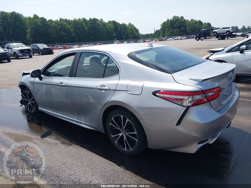 2018 TOYOTA CAMRY SE — фото 3