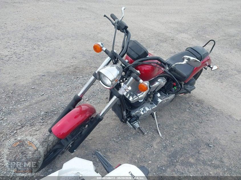 2017 HONDA VT1300 CXA — фото 2