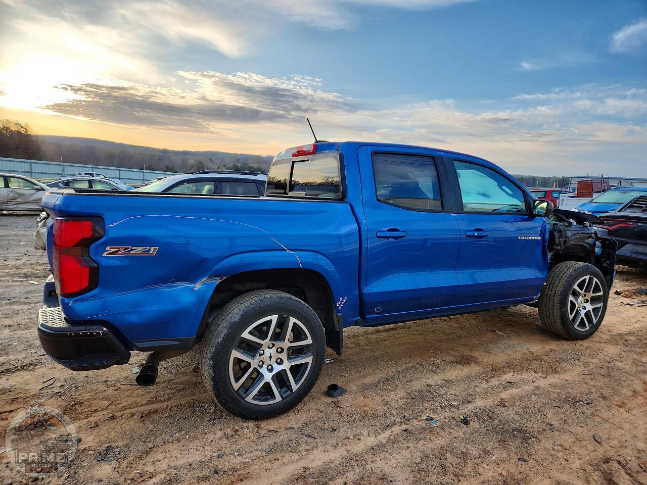 2023 CHEVROLET COLORADO — фото 3