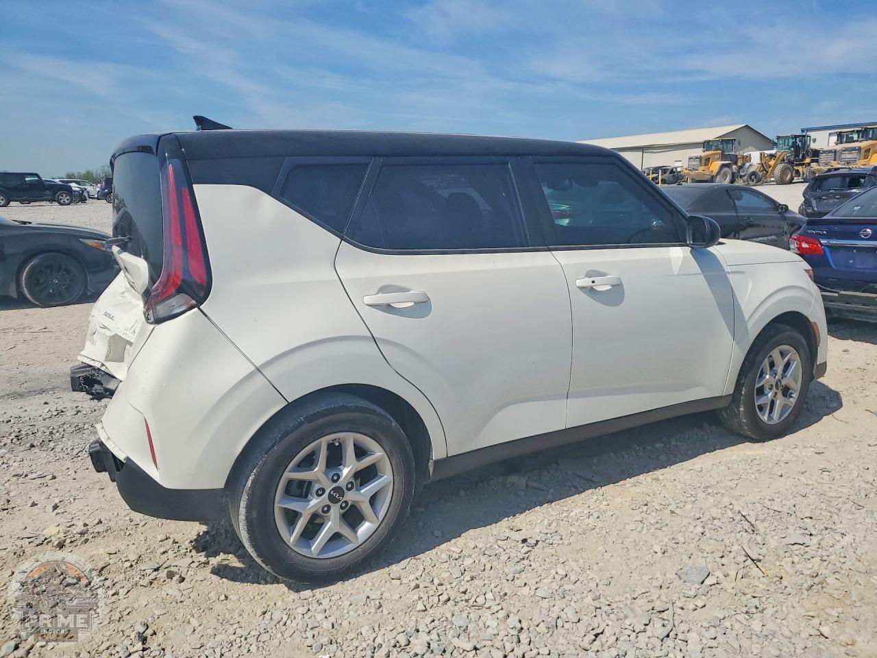 2025 KIA SOUL — фото 3