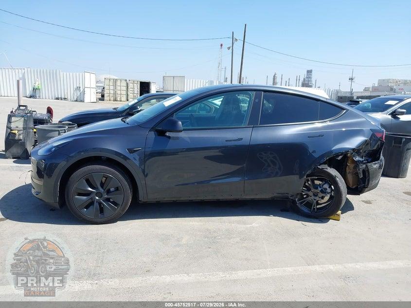 2024 TESLA MODEL Y LONG RANGE DUAL MOTOR ALL-WHEEL DRIVE — фото 14
