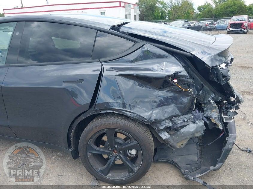 2026 TESLA MODEL Y PREMIUM REAR-WHEEL DRIVE/REAR-WHEEL DRIVE — фото 6