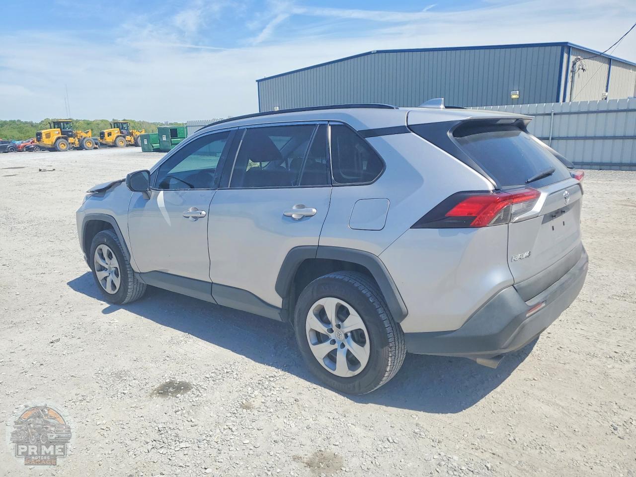 2020 TOYOTA RAV4 — фото 2
