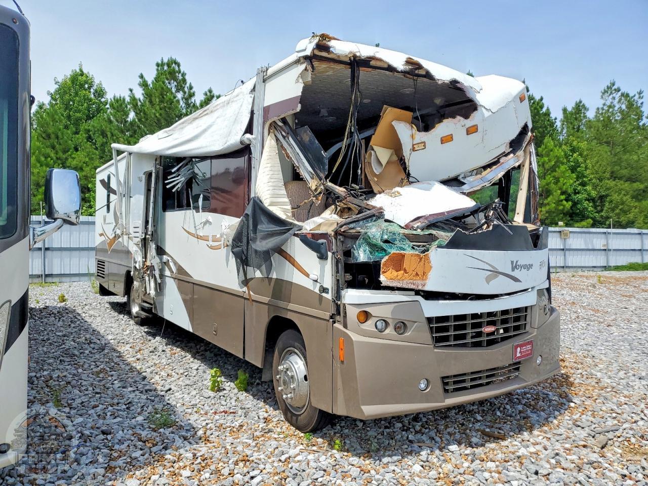 2006 WINNEBAGO VOYAGE — фото 1