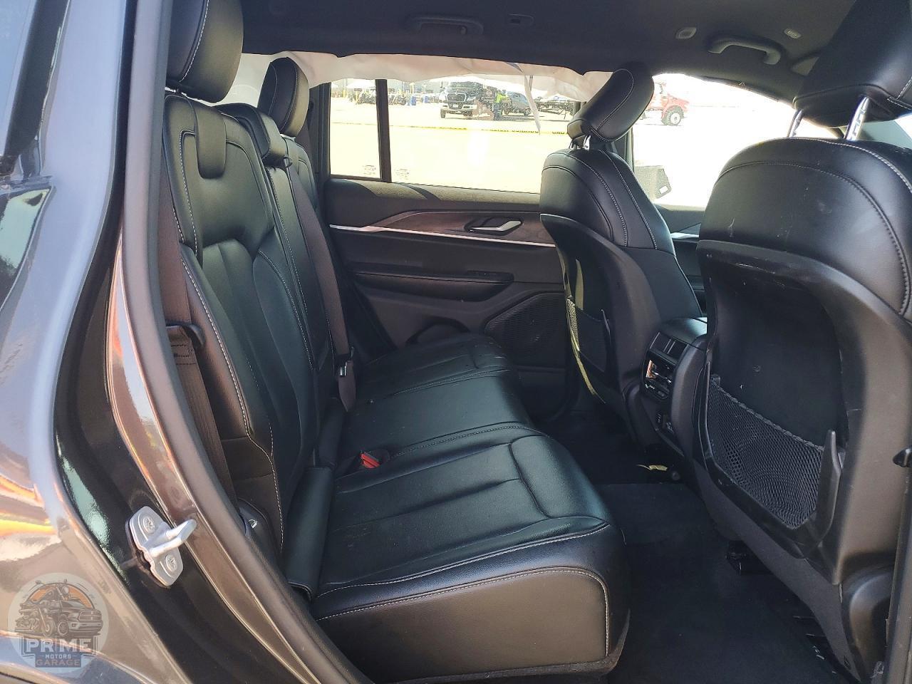 2025 JEEP GRAND CHEROKEE — фото 11