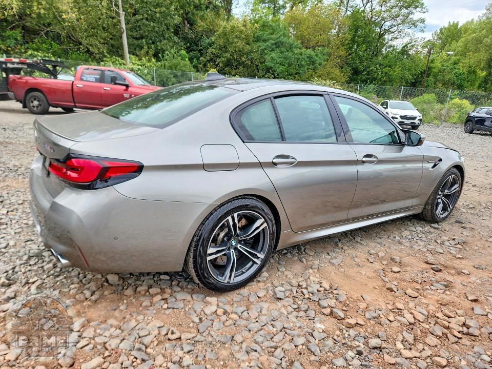 2023 BMW M5 — фото 5