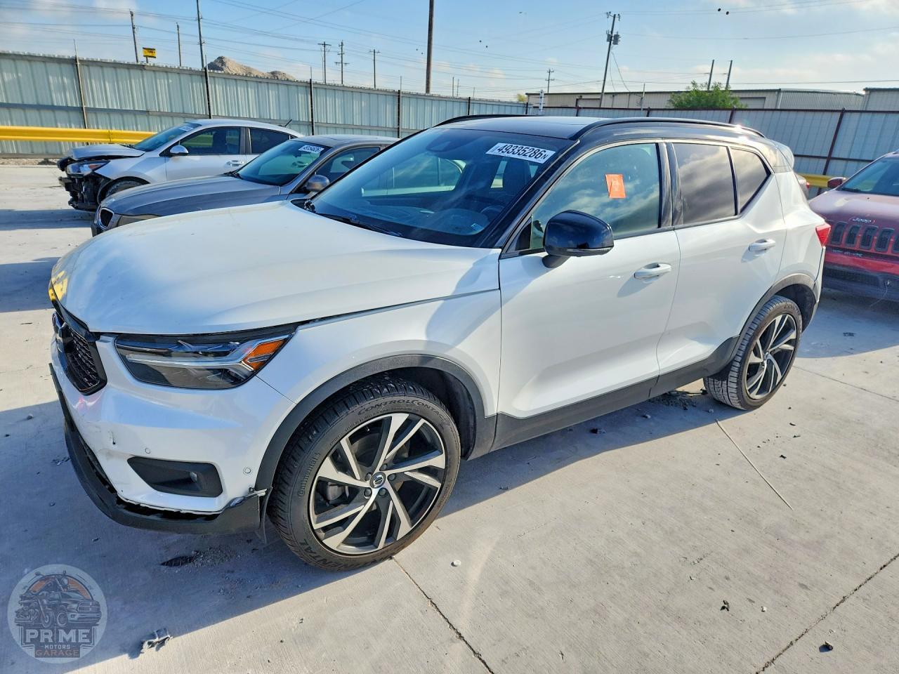 2022 VOLVO XC40 — фото 1