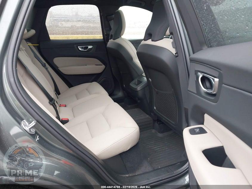 2026 VOLVO XC60 B5 PLUS — фото 8
