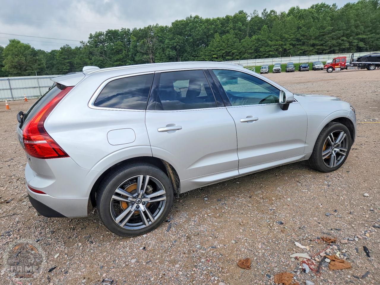 2021 VOLVO XC60 — фото 3