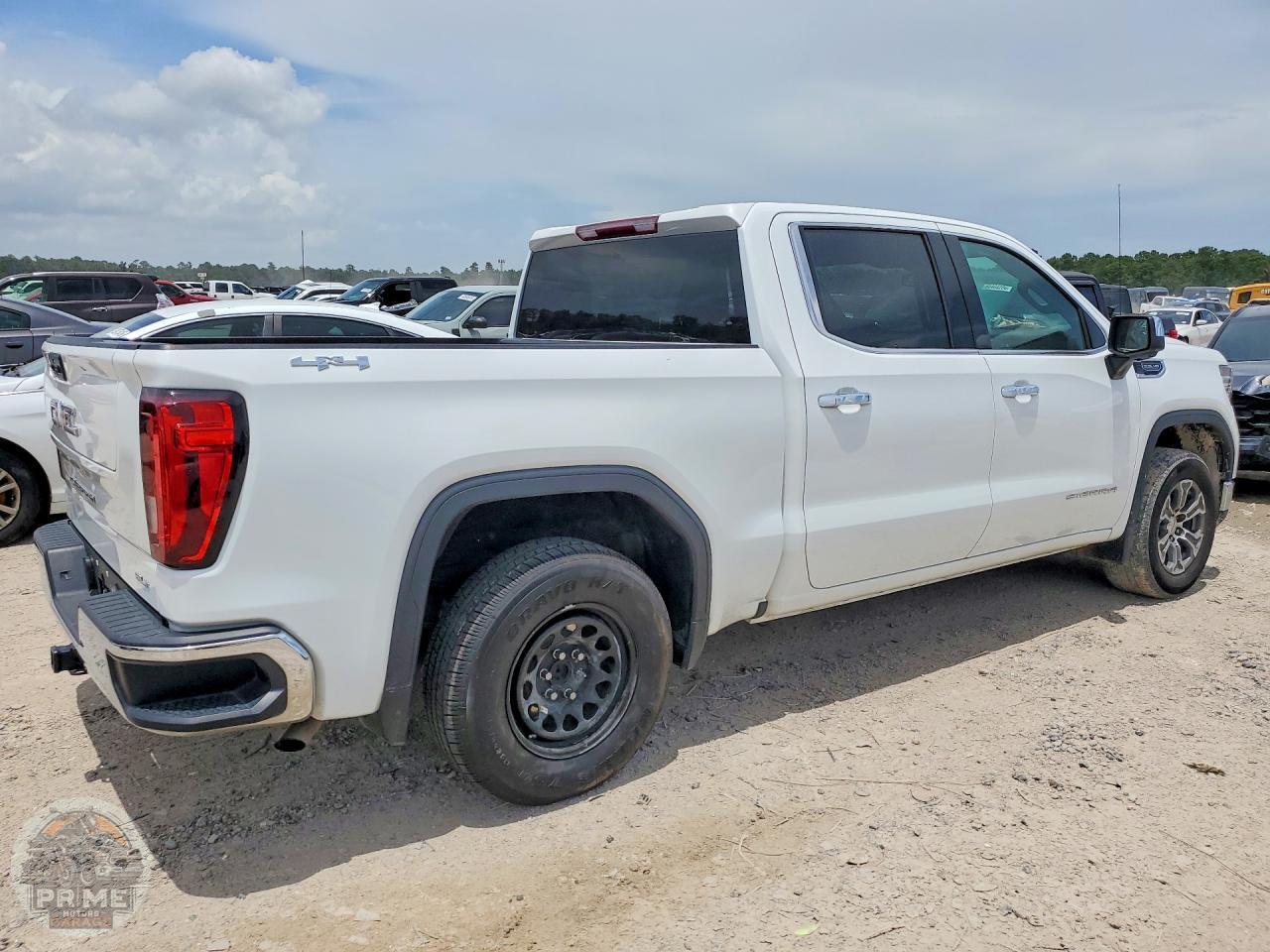 2025 GMC SIERRA — фото 3