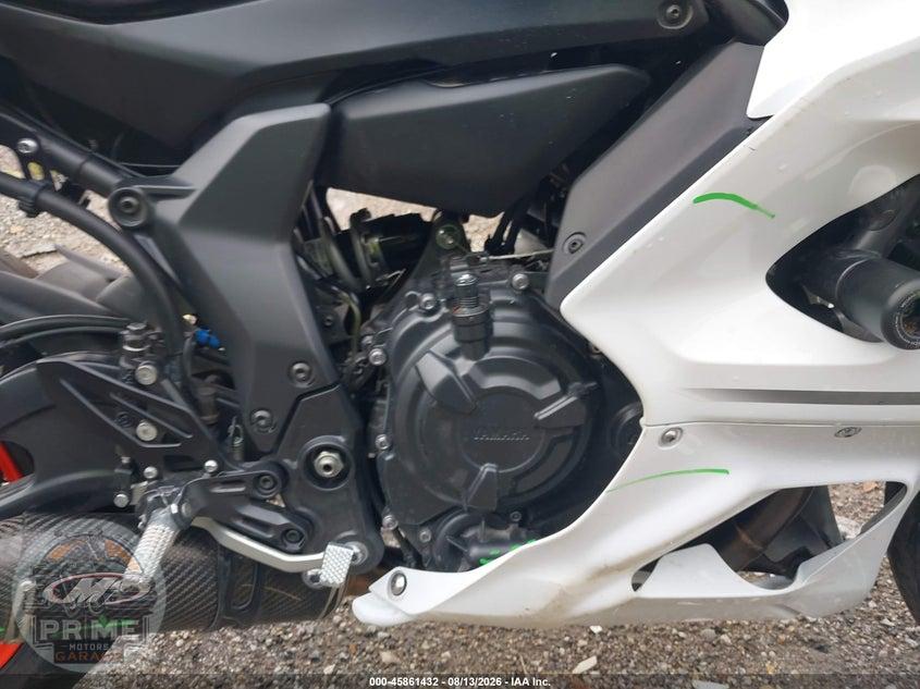 2023 YAMAHA YZFR7 — фото 8