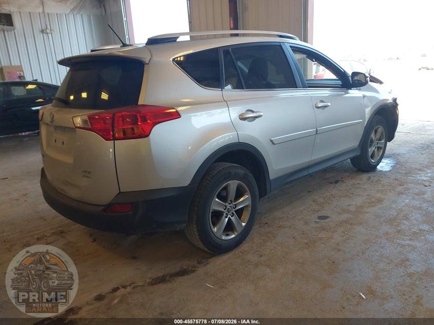 2015 TOYOTA RAV4 XLE — фото 4