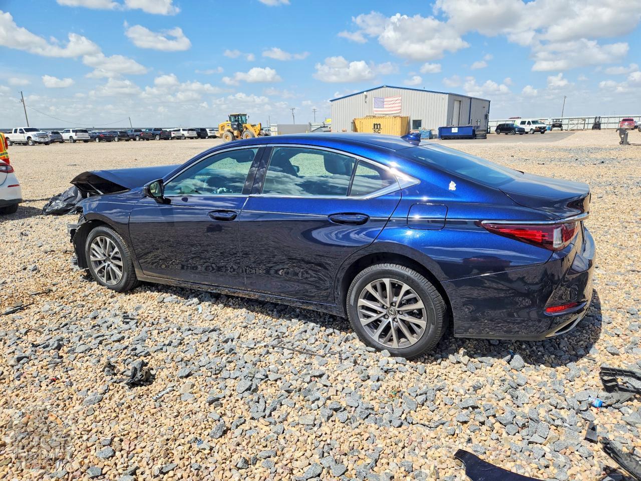 2022 LEXUS ES — фото 2