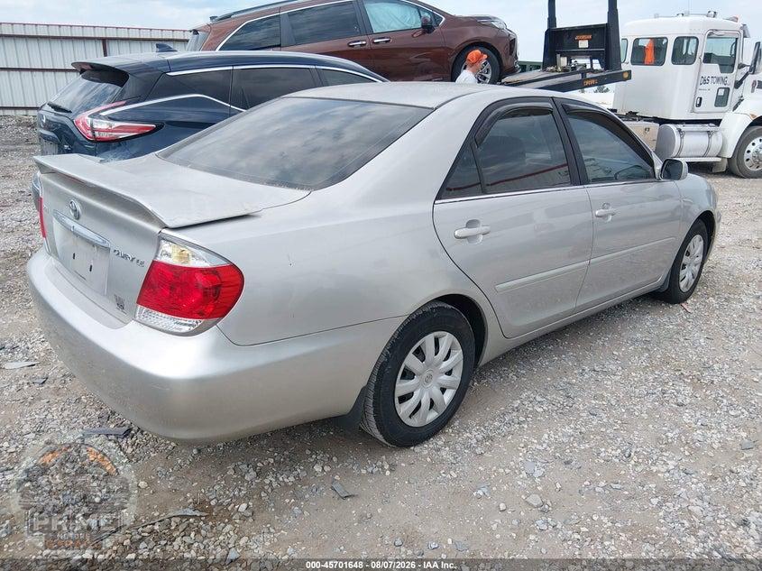 2006 TOYOTA CAMRY LE — фото 4