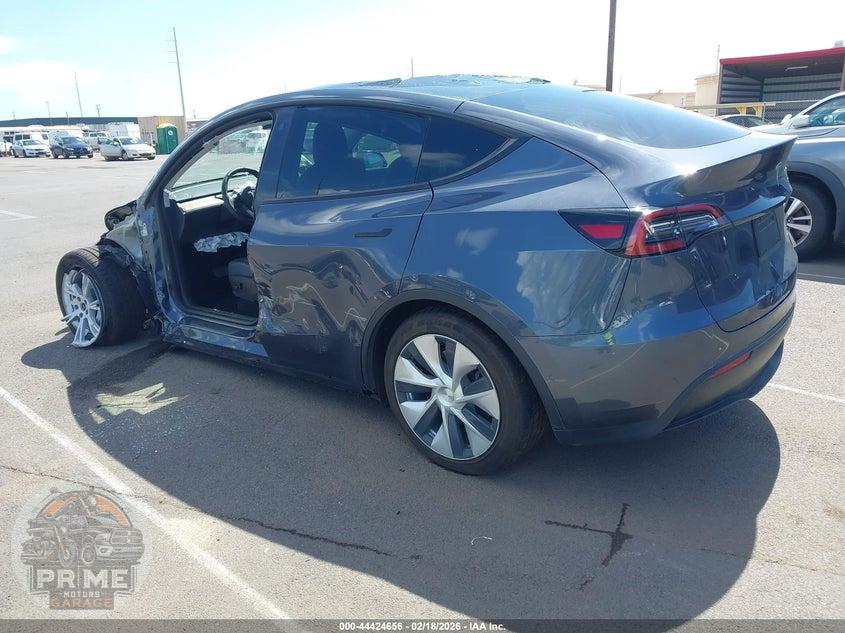 2022 TESLA MODEL Y LONG RANGE DUAL MOTOR ALL-WHEEL DRIVE — фото 3