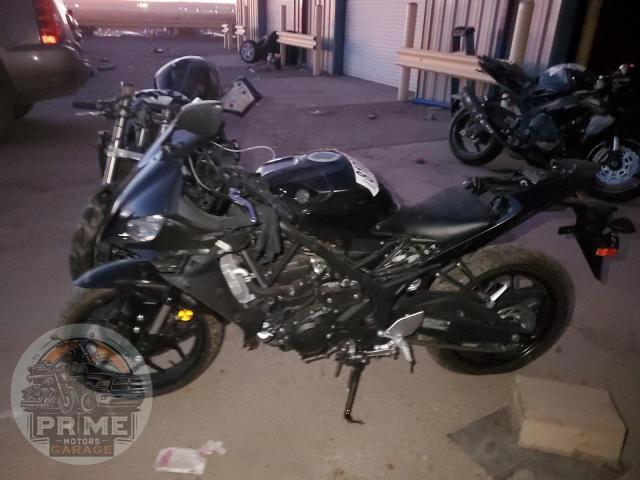 2023 YAMAHA YZFR3 — фото 3